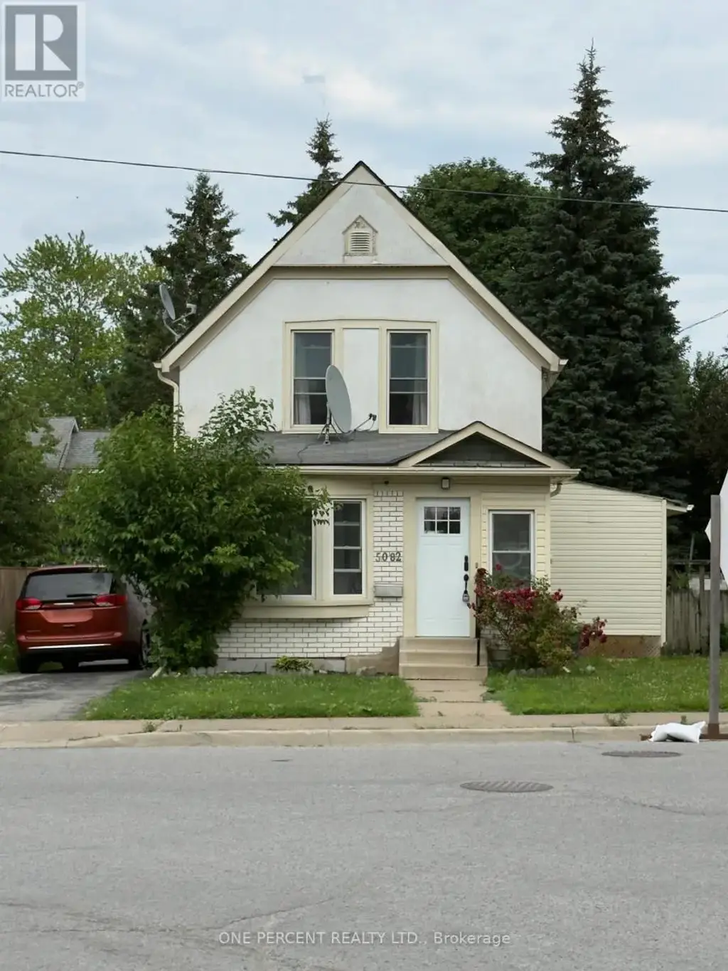 5082 Saint Lawrence Avenue, Niagara Falls (Downtown)
